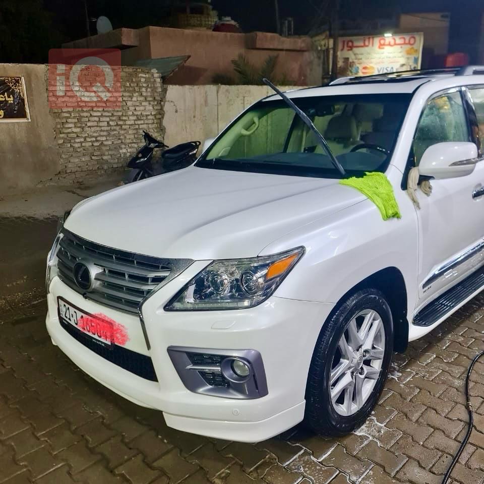 Lexus LX